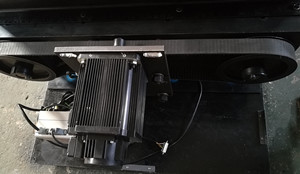 微機(jī)控制電子萬(wàn)能試驗(yàn)機(jī)伺服電機(jī)養(yǎng)護(hù)
